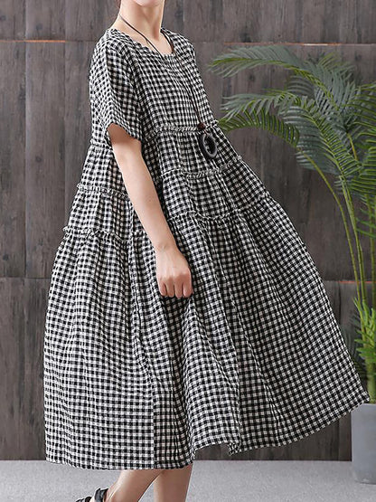 Well Tailored Dress with a Graceful Silhouette