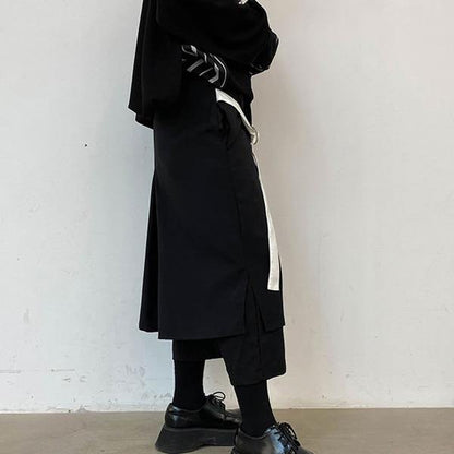 Effortlessly Elegant Pants with a Timeless Design