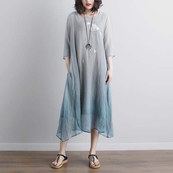 Beautifully Finished Dress in a Timeless Design