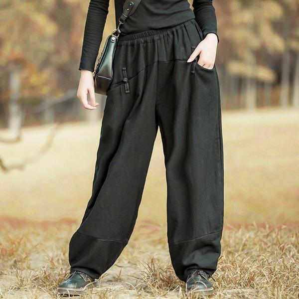 Classic Vintage Pants with a Flattering Fit