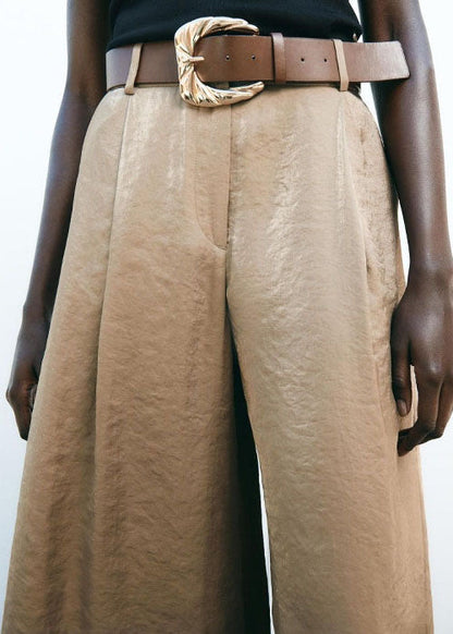 Sophisticated Pants with a Clean Classic Look