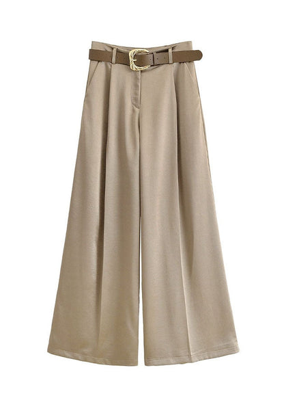 Sophisticated Pants with a Clean Classic Look