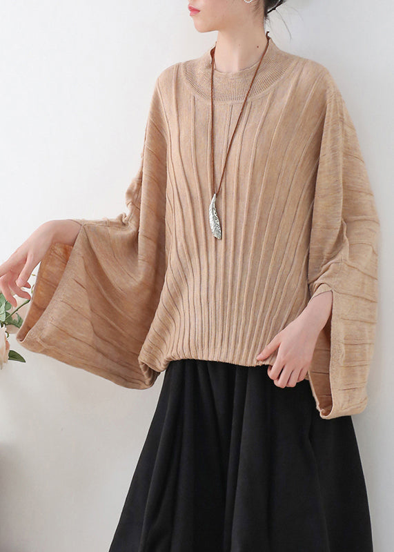 Effortlessly Elegant Top with a Timeless Design