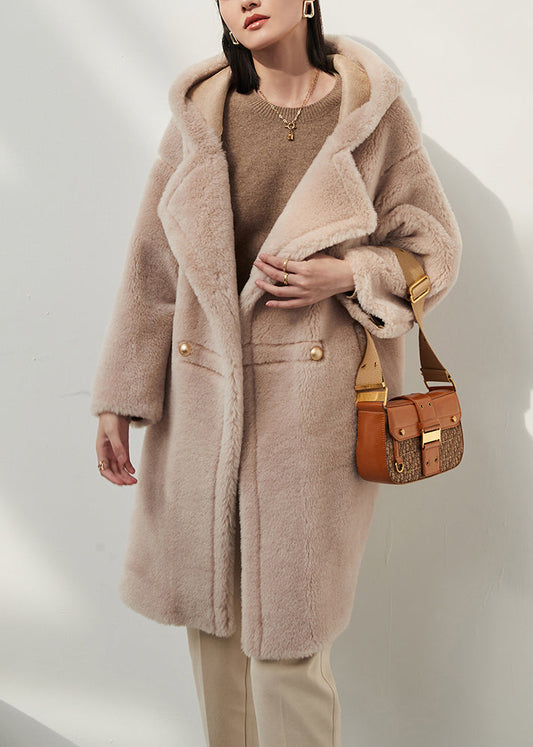 Elegantly Styled Coat for Everyday Wear
