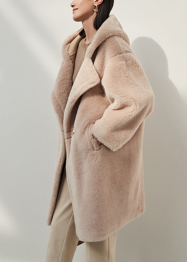 Elegantly Styled Coat for Everyday Wear