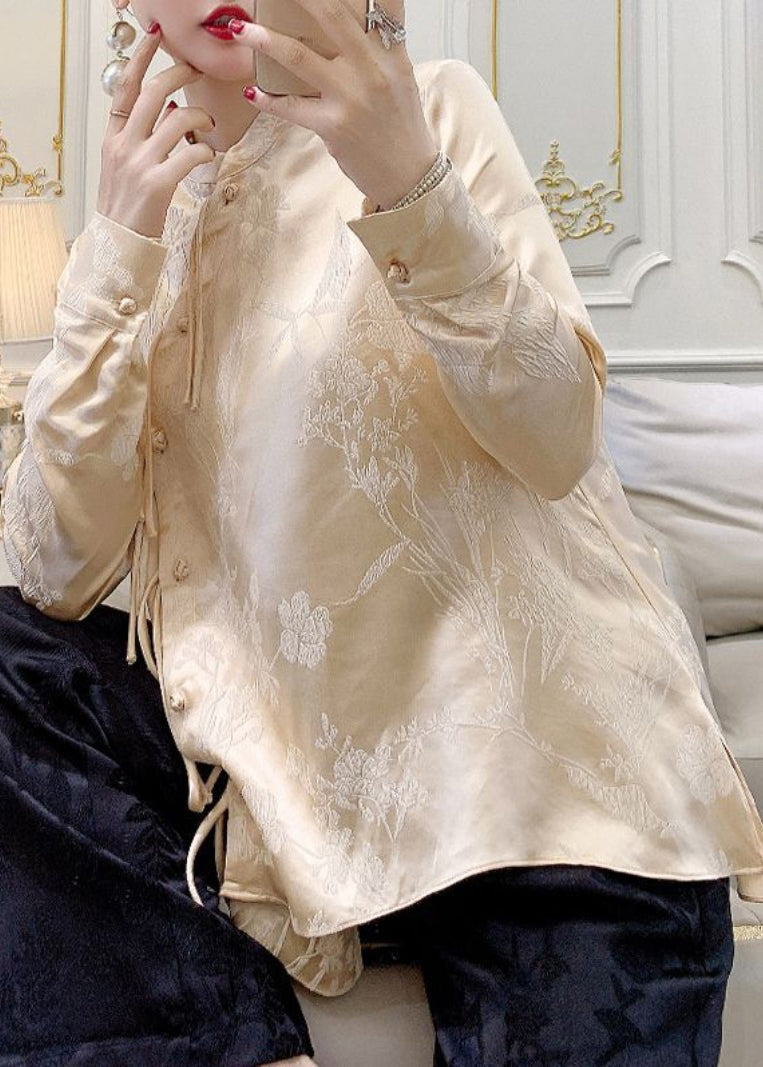 Effortlessly Elegant Blouse with a Timeless Design