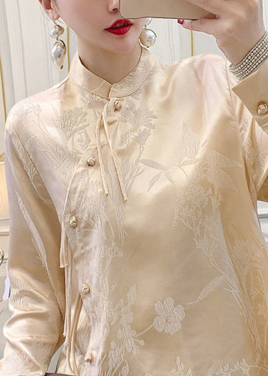 Effortlessly Elegant Blouse with a Timeless Design