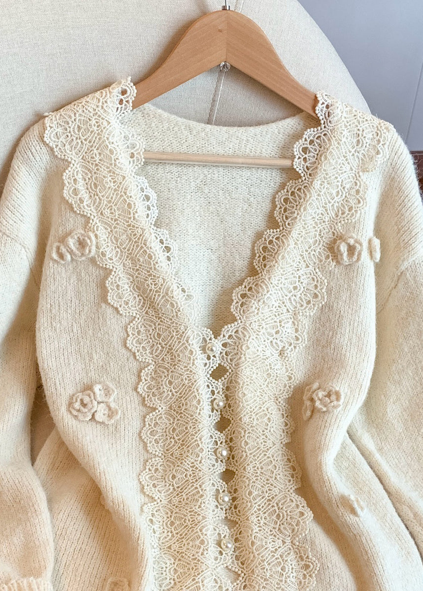 Classic Vintage Coat with a Flattering Fit