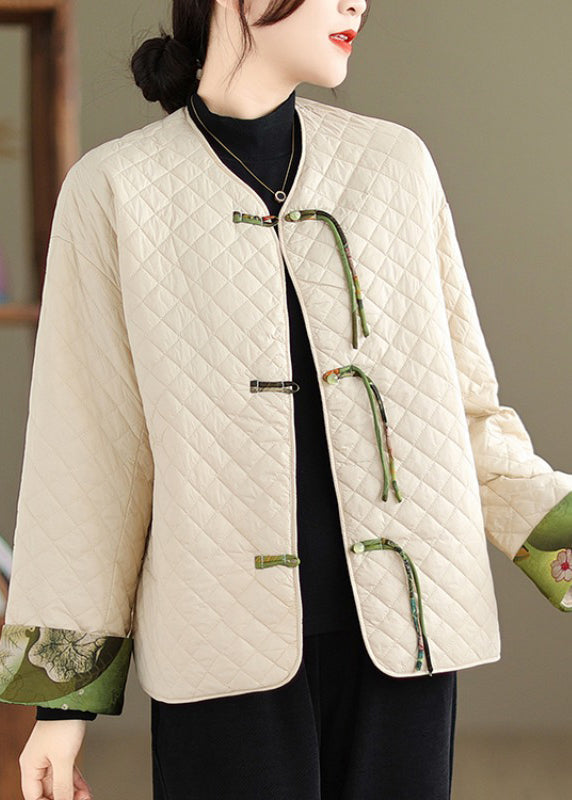Effortlessly Elegant Coat with a Timeless Design