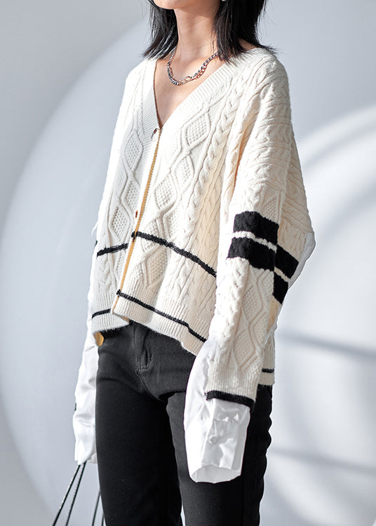 Effortlessly Elegant Top with a Timeless Design
