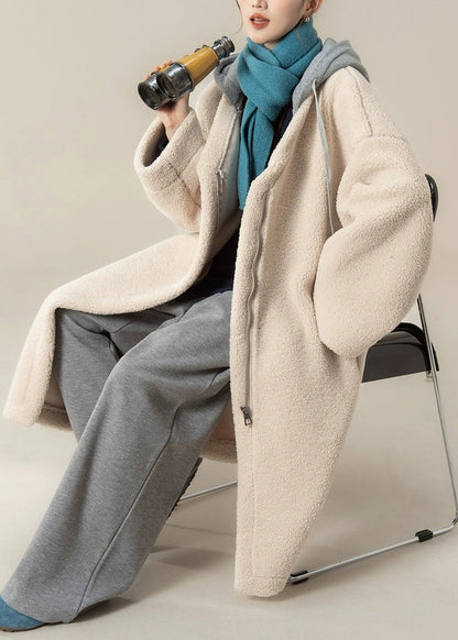 Beautifully Finished Coat in a Timeless Design