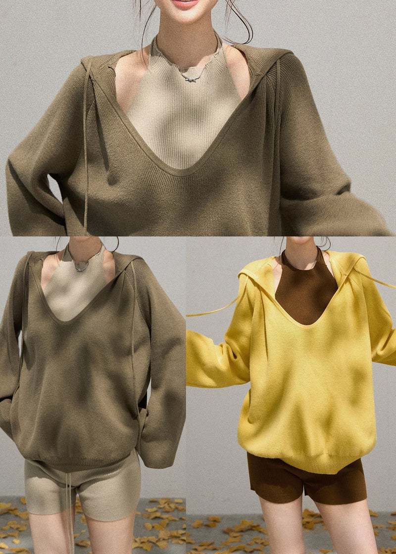 A Vintage Style Pullover with Delicate Timeless Details