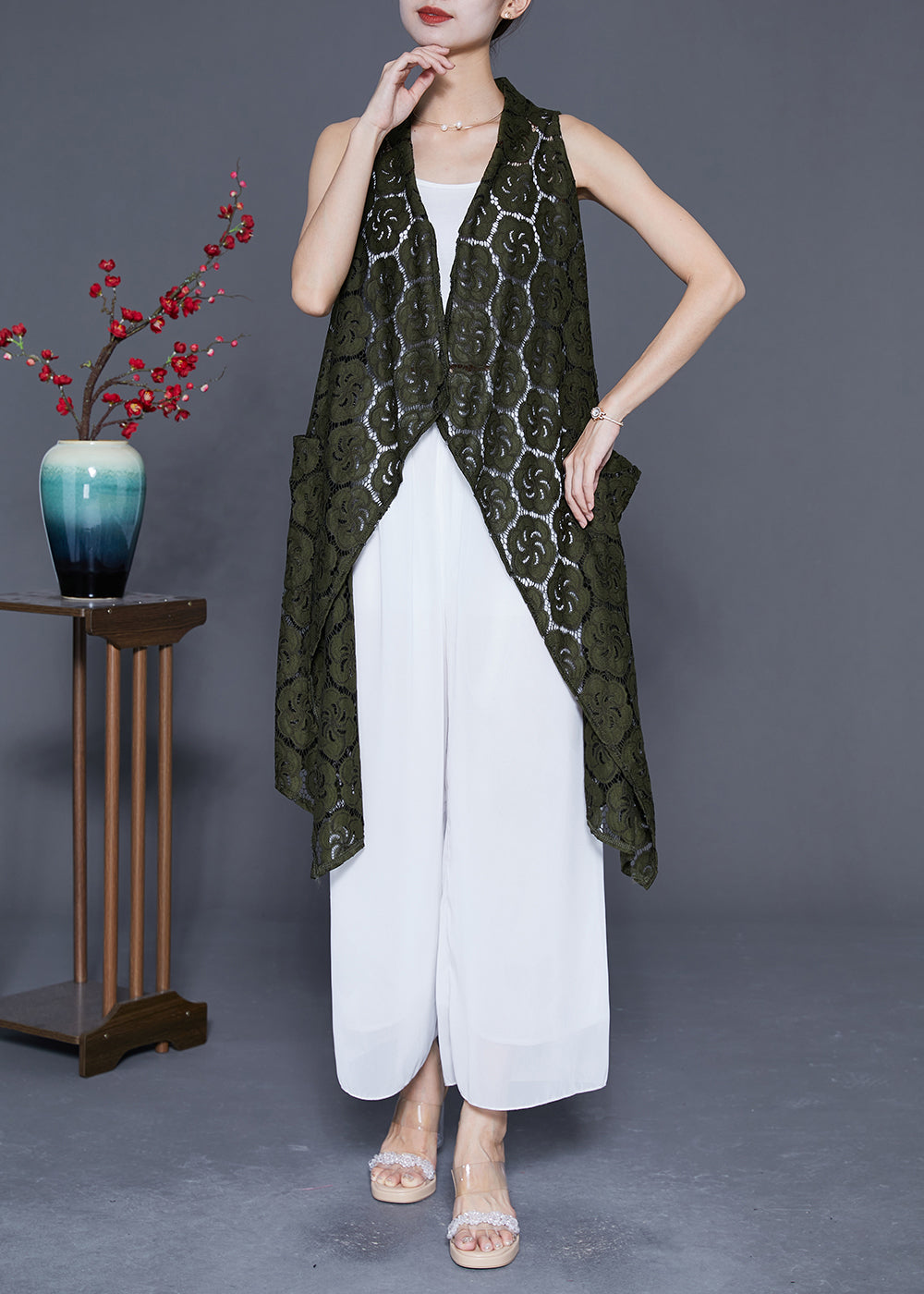 Elegantly Styled Cardigan for Everyday Wear