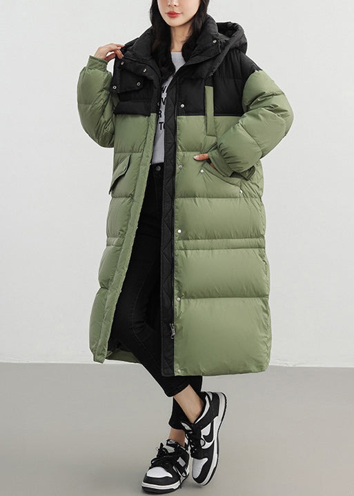 Well Tailored Coat with a Graceful Silhouette