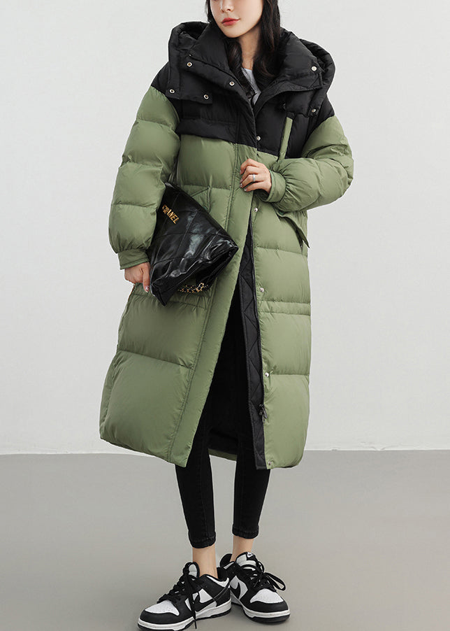 Well Tailored Coat with a Graceful Silhouette