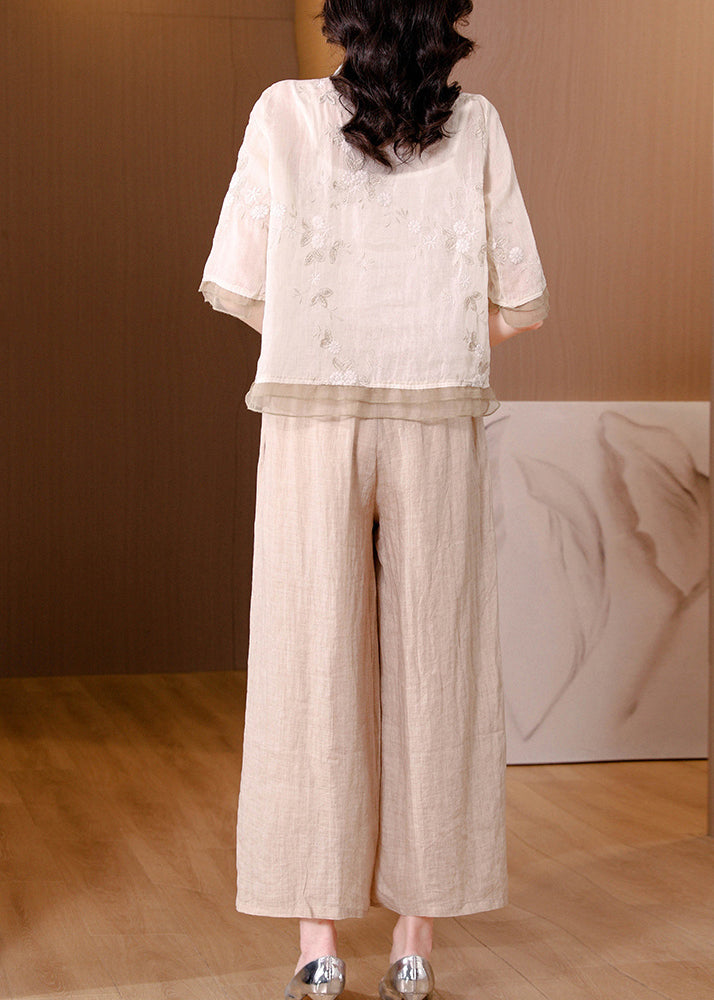 Effortlessly Elegant Garment with a Timeless Design