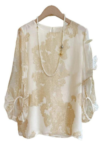 Effortlessly Elegant Blouse with a Timeless Design