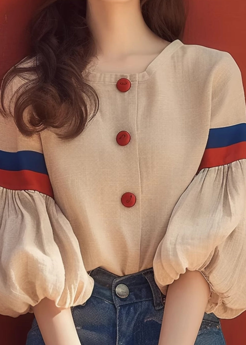 Well Tailored Blouse with a Graceful Silhouette