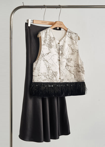 Well Tailored Garment with a Graceful Silhouette