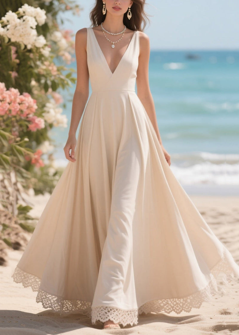 Beautifully Finished Dress in a Timeless Design