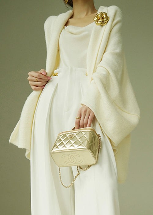 Classic Vintage & Enduringly Stylish Coat