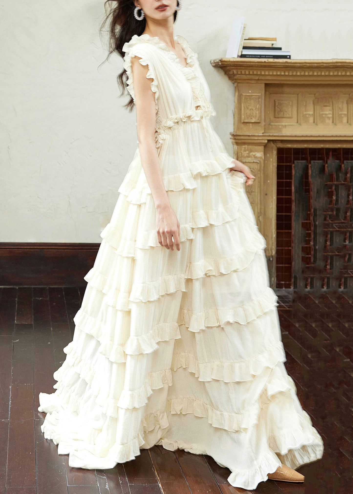 Beautifully Crafted Dress in a Classic Style