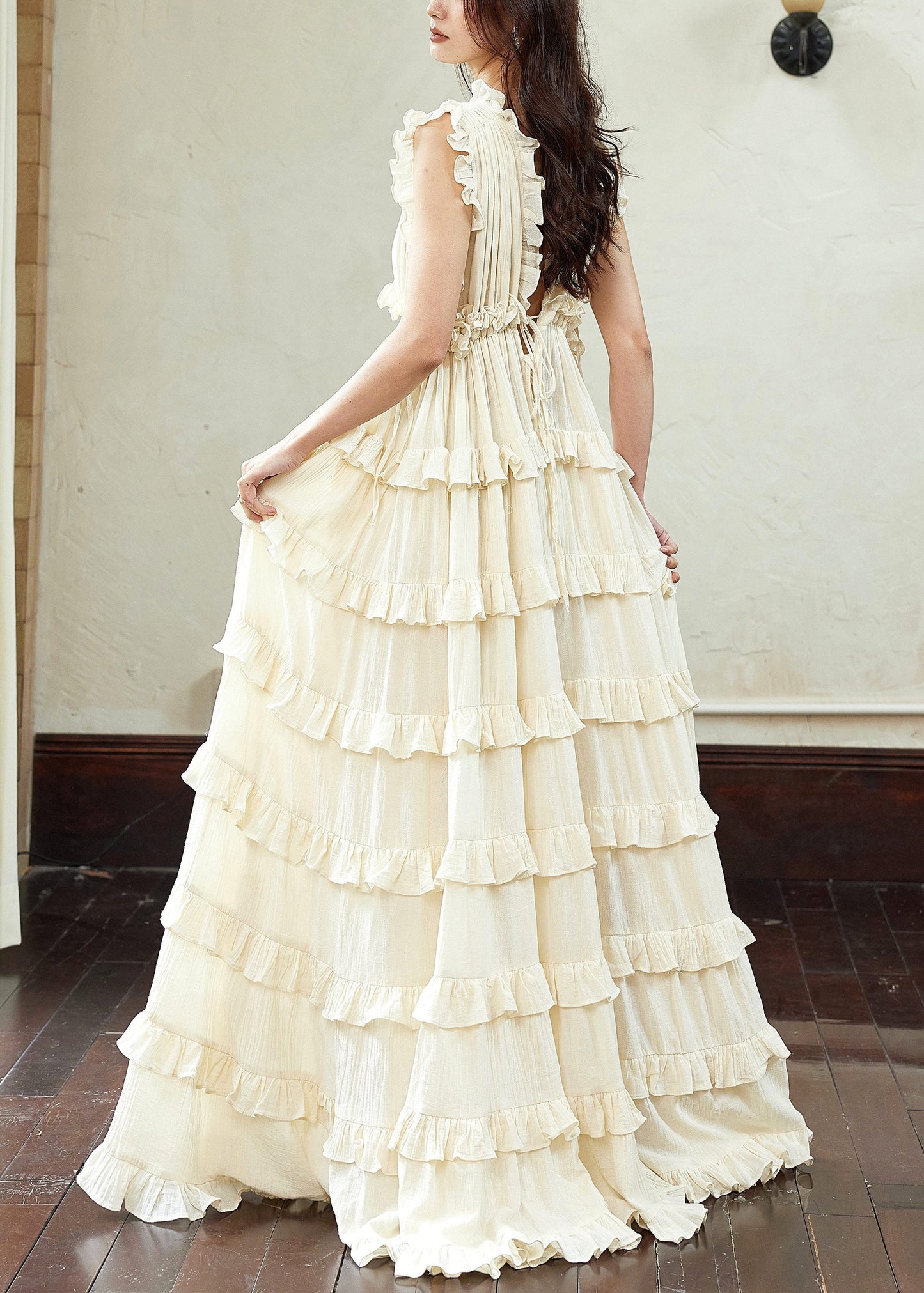 Beautifully Crafted Dress in a Classic Style