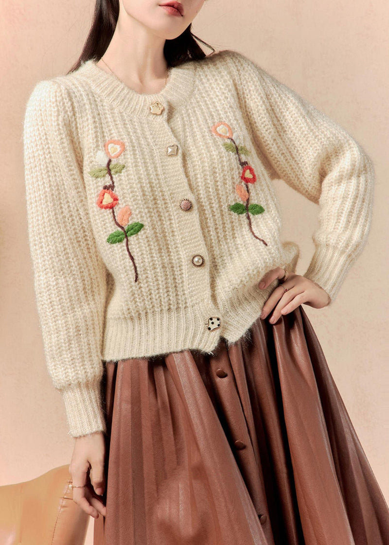 Classic Vintage Cardigan with a Flattering Fit