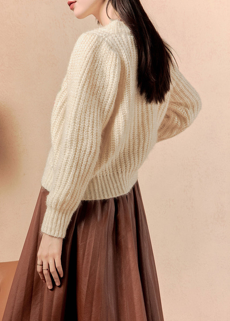 Classic Vintage Cardigan with a Flattering Fit