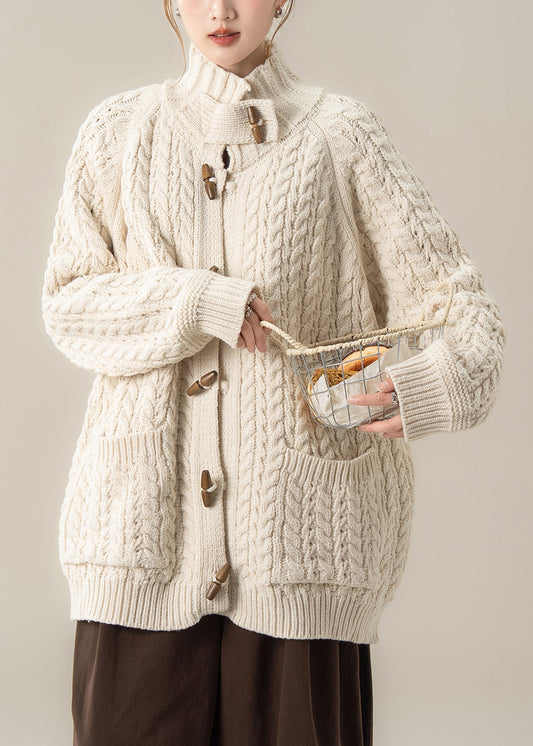 Beautifully Finished Coat in a Timeless Design