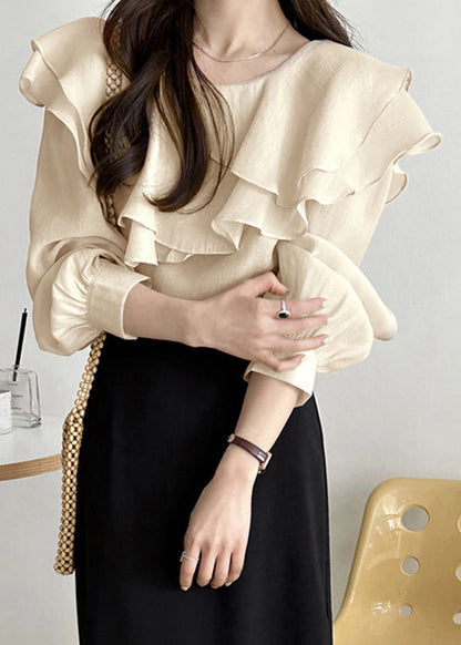 Sophisticated Blouse with a Clean Classic Look