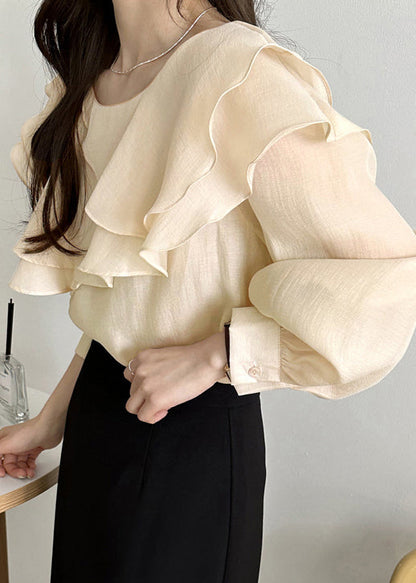 Sophisticated Blouse with a Clean Classic Look