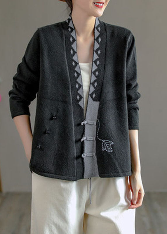 Beautifully Finished Sweater in a Timeless Design