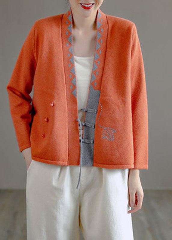 Well Tailored Sweater with a Graceful Silhouette