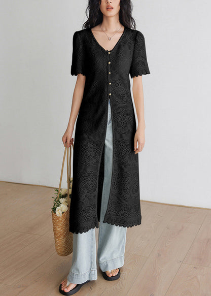 Well Tailored Cardigan with a Graceful Silhouette
