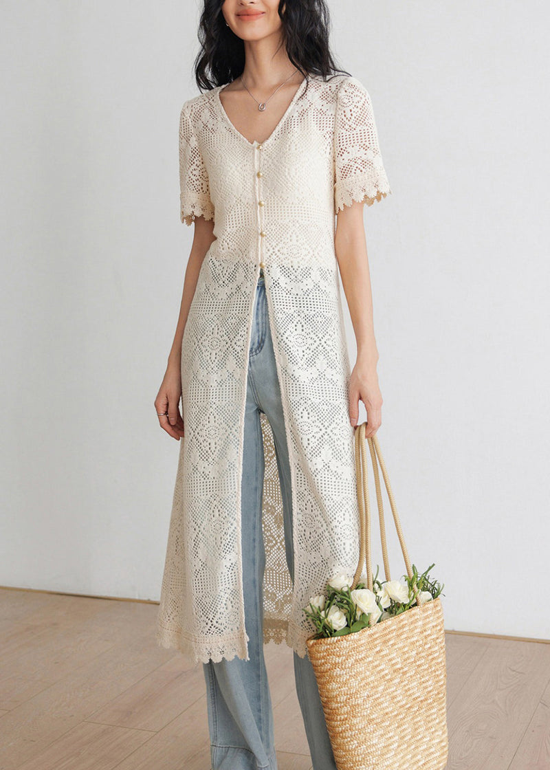 Well Tailored Cardigan with a Graceful Silhouette