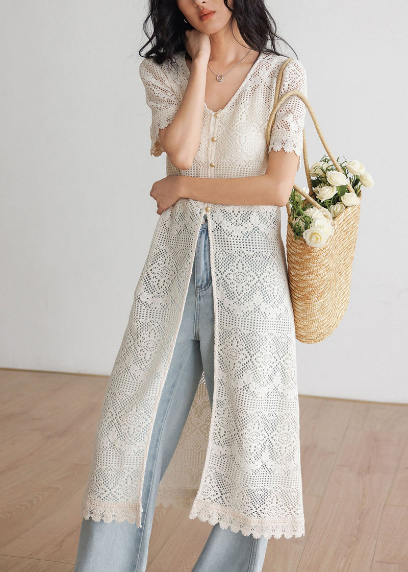 Well Tailored Cardigan with a Graceful Silhouette