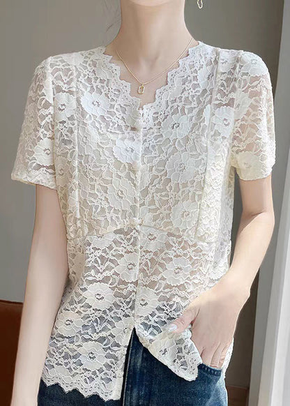 Well Tailored Shirt with a Graceful Silhouette