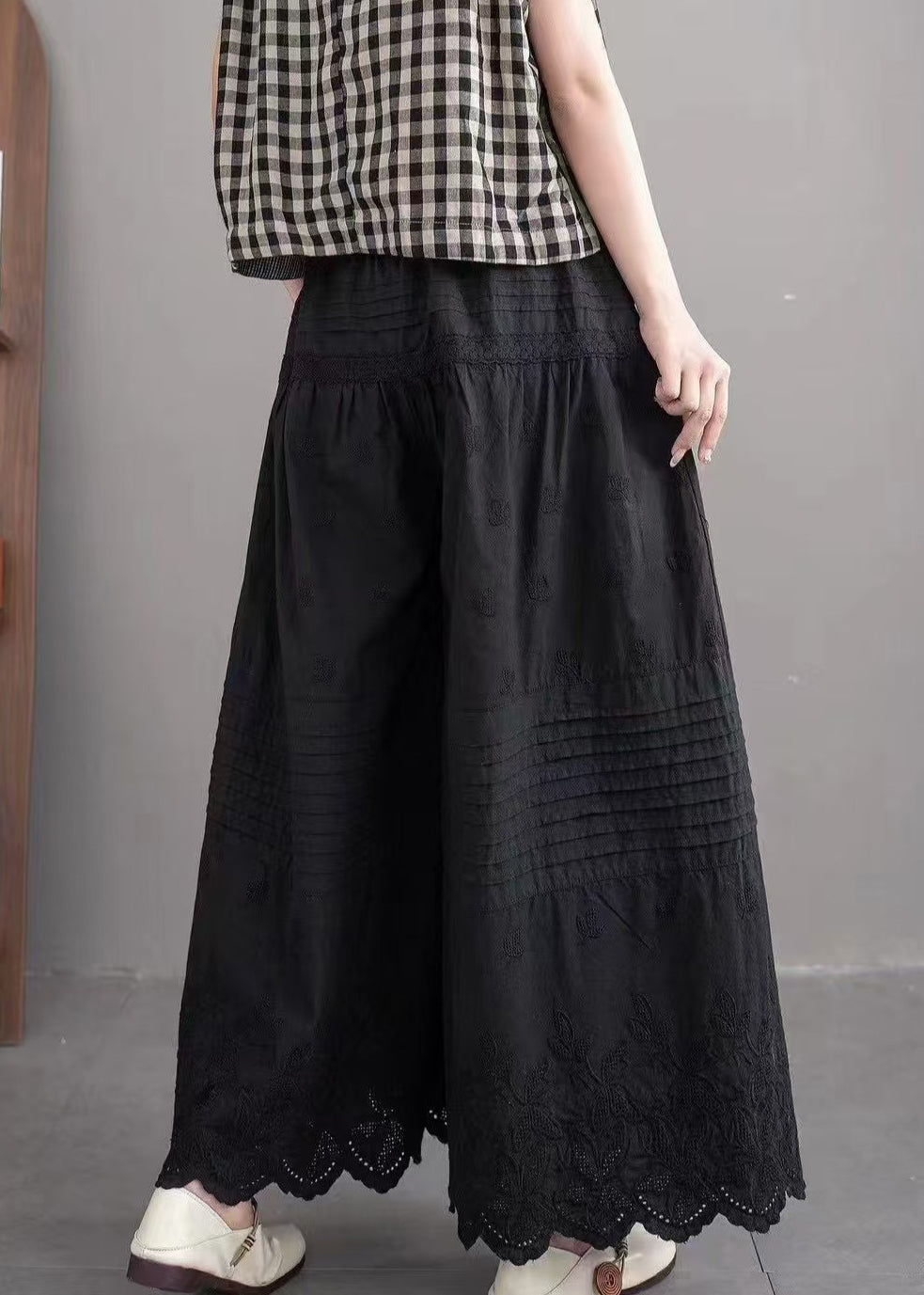 Sophisticated Pants with a Clean Classic Look