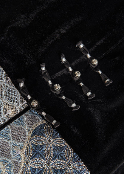 Beautifully Finished Garment in a Timeless Design