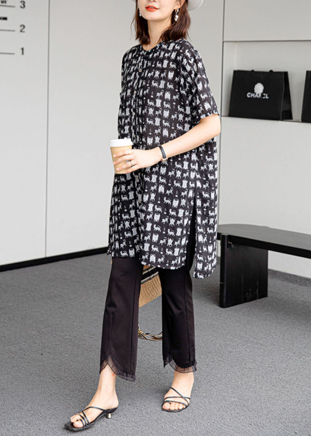 Effortlessly Elegant Blouse with a Timeless Design