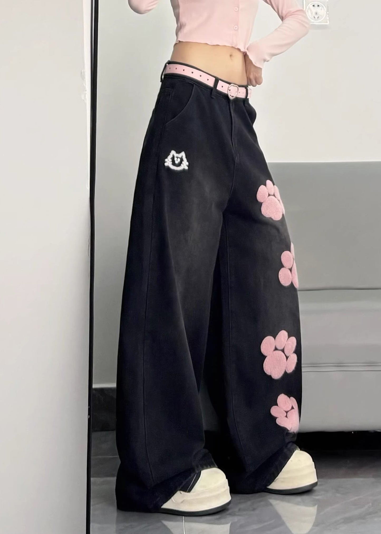 Beautifully Finished Pants in a Timeless Design