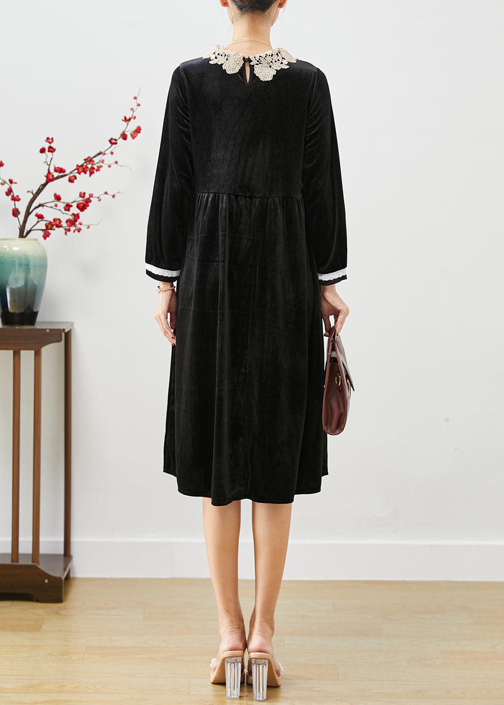 Classic Vintage & Enduringly Stylish Dress