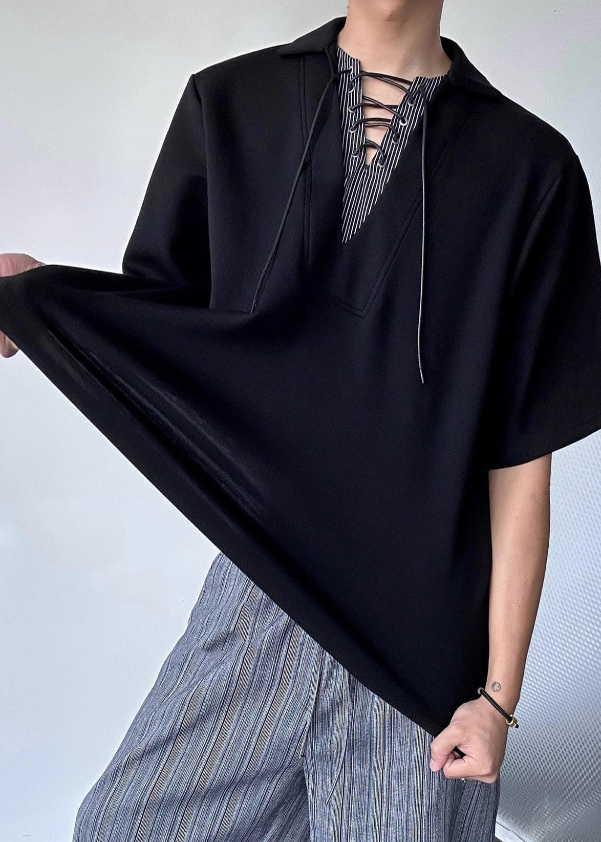 Classic Vintage Shirt with a Flattering Fit