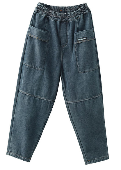 Effortlessly Elegant Trousers with a Timeless Design