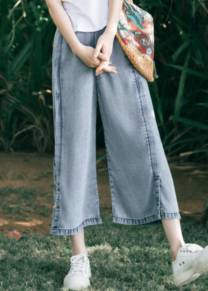 Elegantly Styled Pants for Everyday Wear