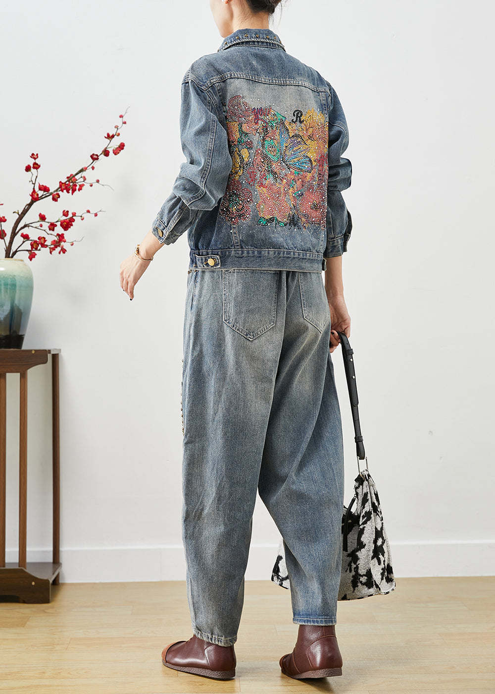 Gracefully Styled Garment for Any Occasion