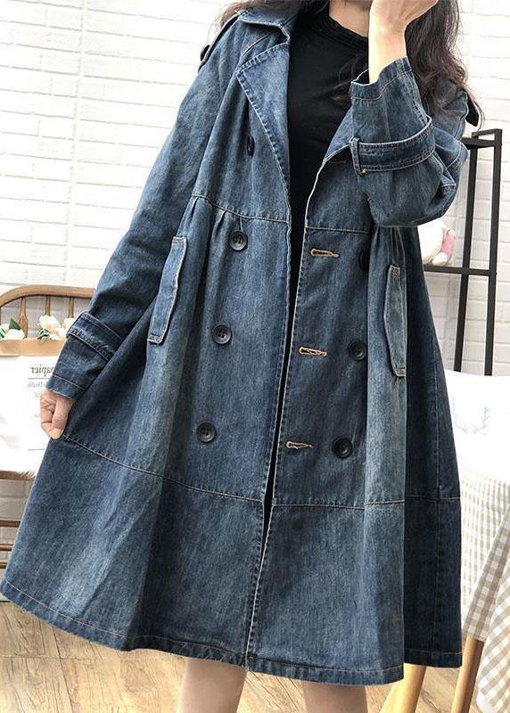 Elegantly Styled Coat for Everyday Wear