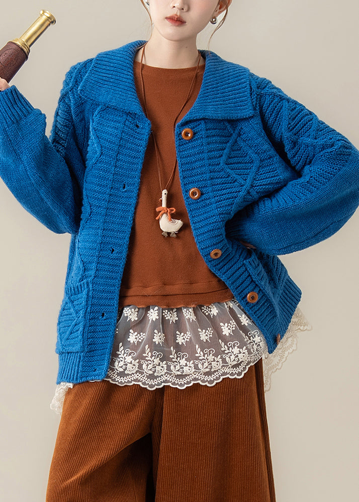 Gracefully Styled Coat for Any Occasion