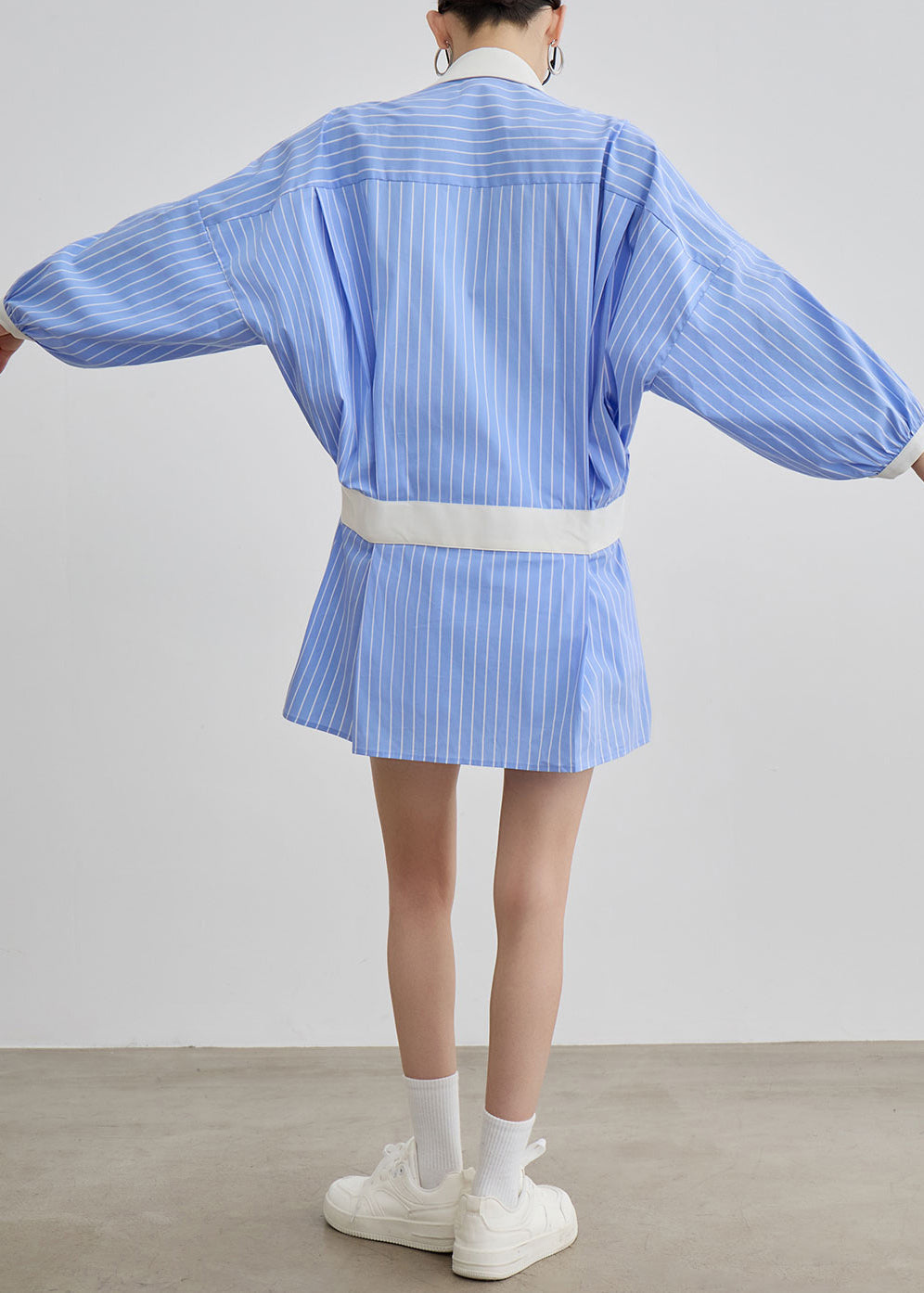 Classic Vintage Blouse with a Flattering Fit